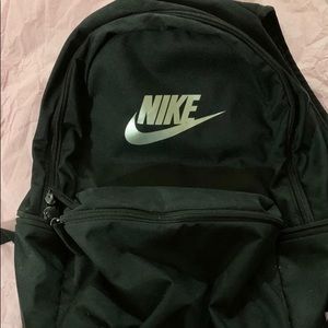 Nike black heritage 2.0